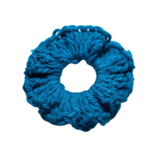 SMALL CROCHET SCRUNCHIE